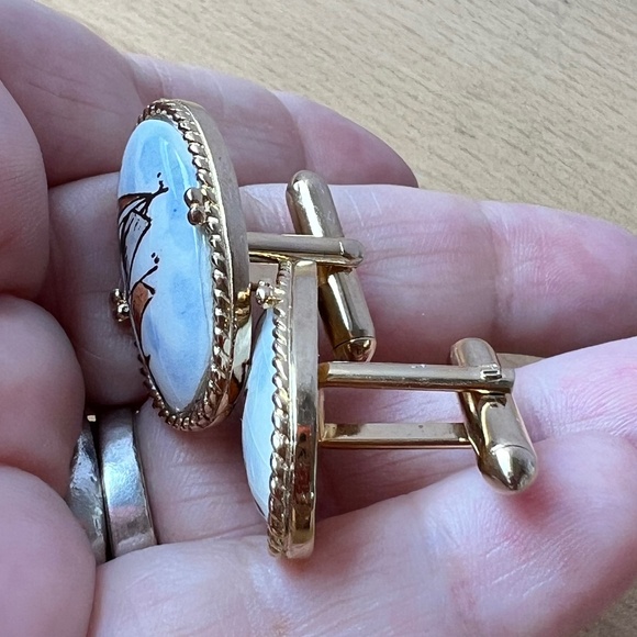 VINTAGE LARGE CERAMIC PAINTING BOATS SAILING NAUTICAL THEME CUFFLINKS UNUSUAL - Picture 12 of 16